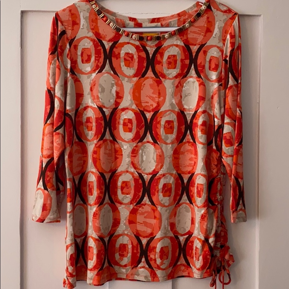 Ruby Red, Patterned Top, Side Ruching. - image 6